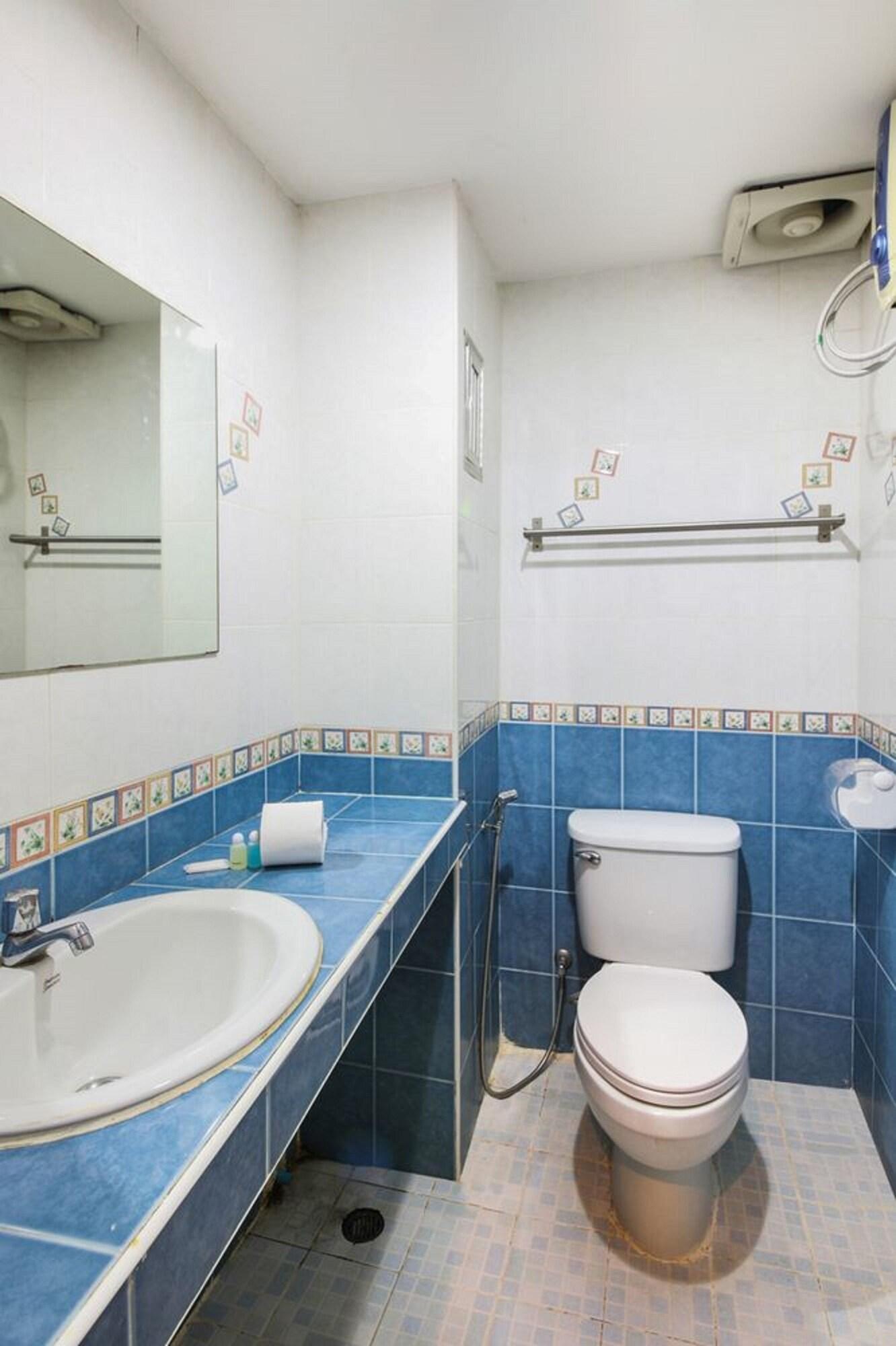 Oyo 244 Roar Inn Patong Zewnętrze zdjęcie