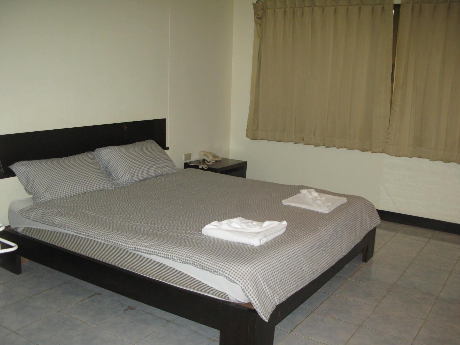 Oyo 244 Roar Inn Patong Zewnętrze zdjęcie