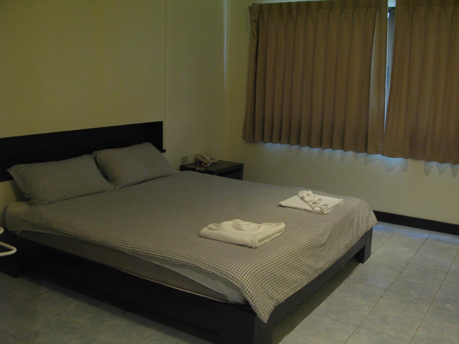 Oyo 244 Roar Inn Patong Zewnętrze zdjęcie