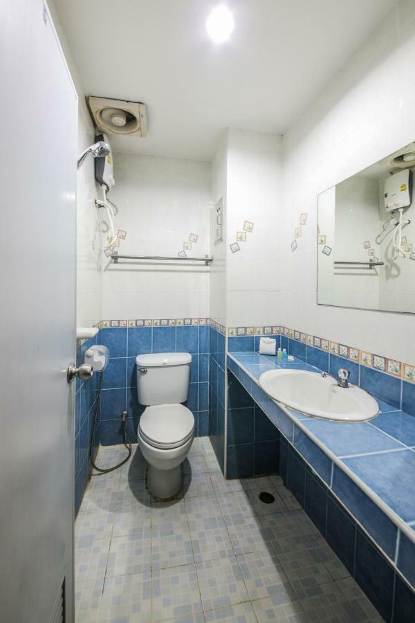 Oyo 244 Roar Inn Patong Zewnętrze zdjęcie