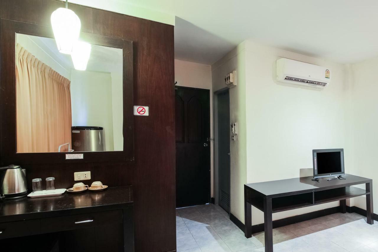 Oyo 244 Roar Inn Patong Zewnętrze zdjęcie